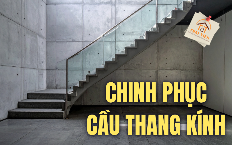 Cầu thang kính có bị rung lắc không? Nguyên nhân và cách khắc phục triệt để từ chuyên gia