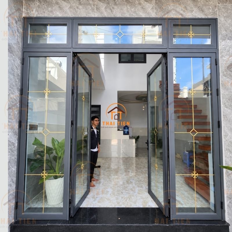 Mẫu cửa nhôm Xingfa 4 cánh mở quay - 2 cánh cố định
