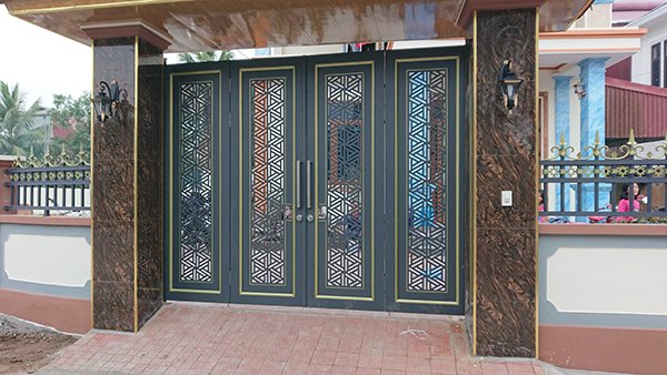 Cổng nhôm kính hoa văn CNC