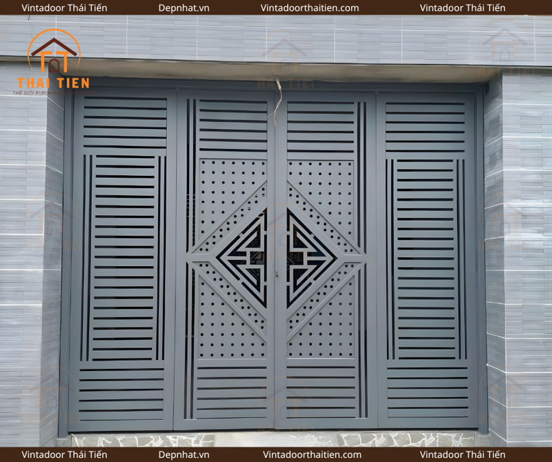 Cổng sắt 4 cánh