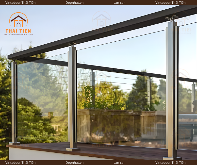 Lan can kính cường lực trụ inox