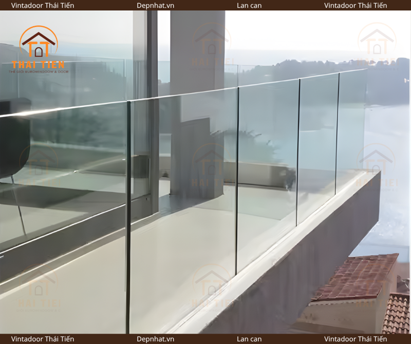 Lan can kính không tay vịn
