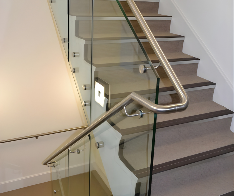 Lan can kính không trụ