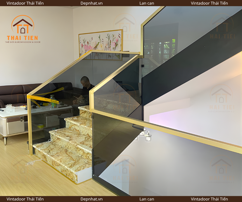 Lan can kính tay vịn nhôm