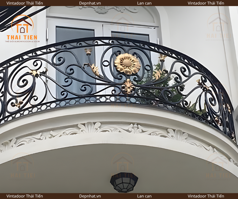 Lan can sắt cổ điển