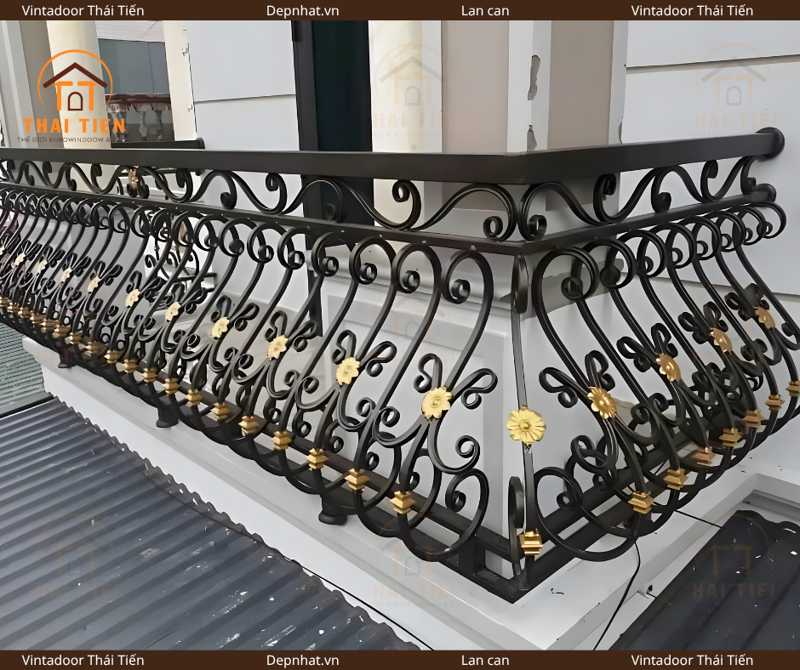 Lan can sắt cổ điển