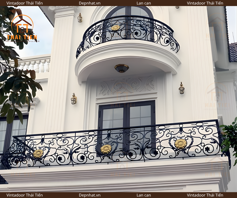 Lan can sắt cổ điển