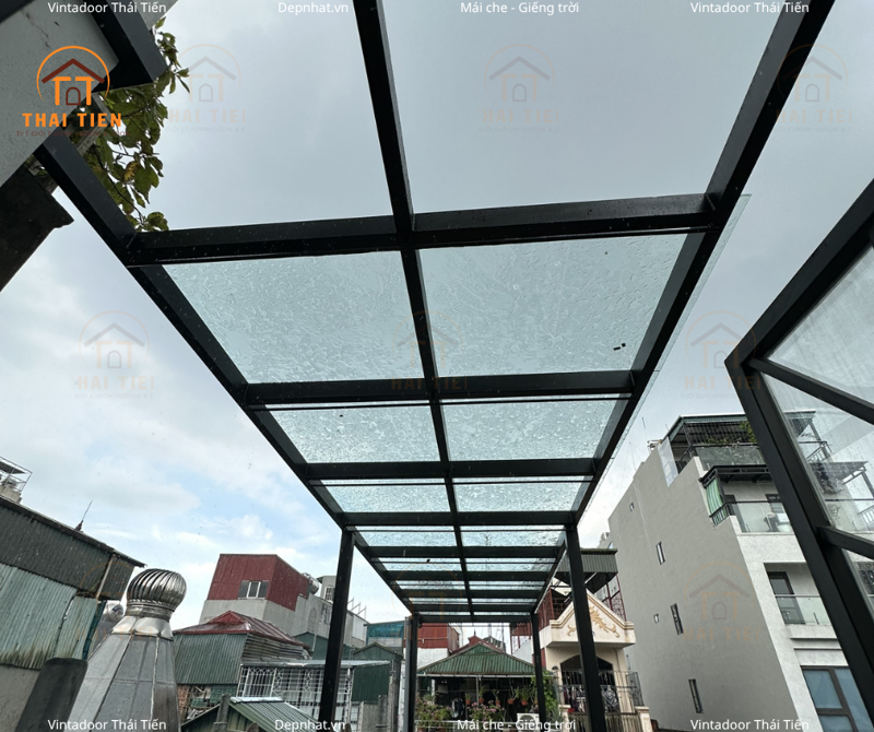 Mái che kính cường lực 