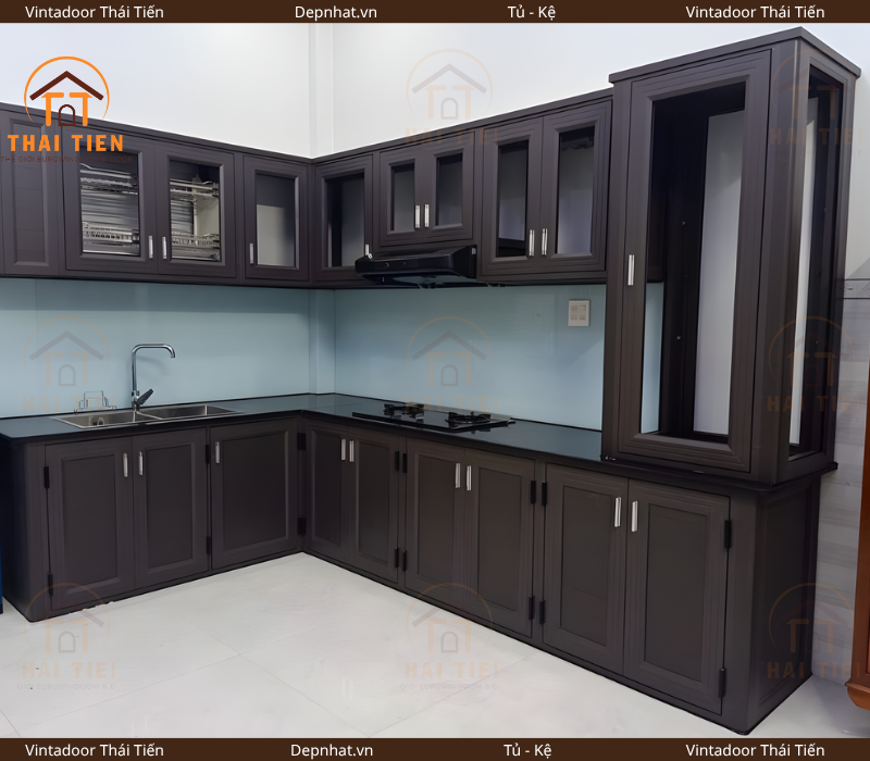 Tủ bếp cánh kính cường lực