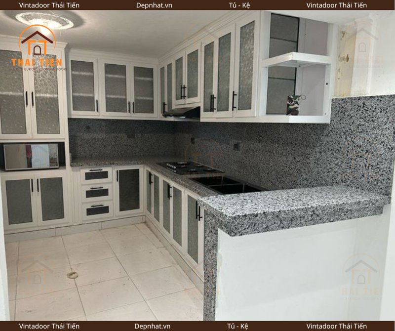 Tủ bếp nhôm XINGFA
