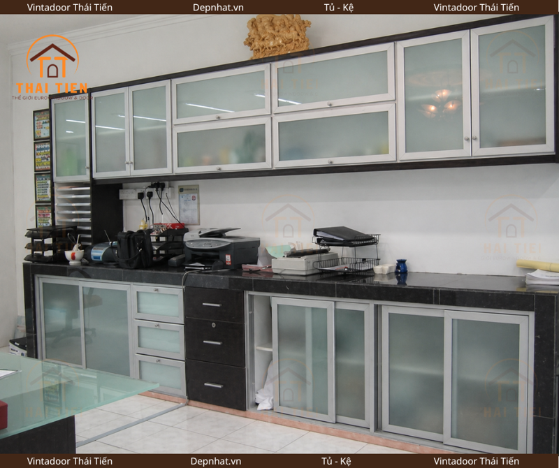 Tủ bếp nhôm XINGFA