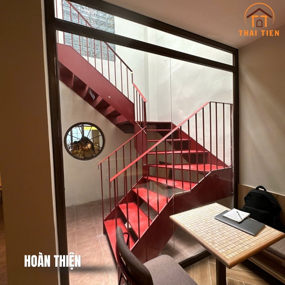 Cầu Thang Sắt Blooribbon Bake House – Hai Bà Trưng - Ảnh 7