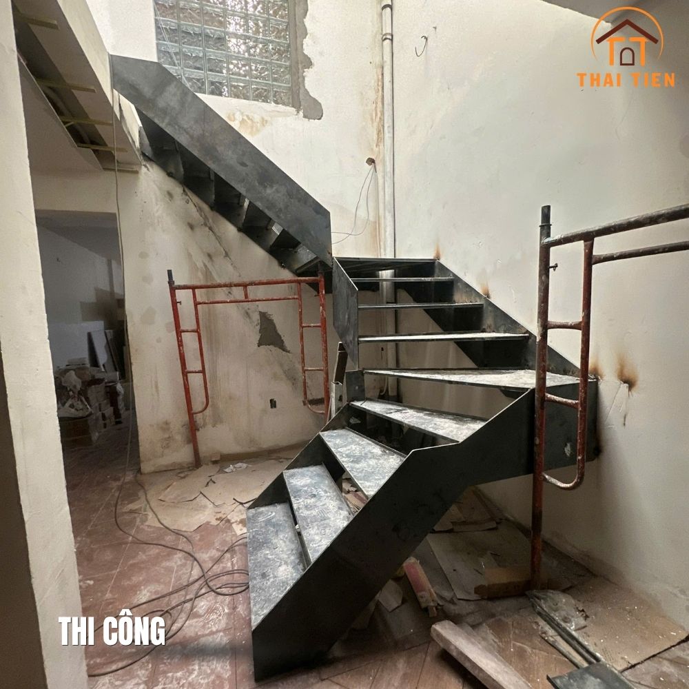 Cầu Thang Sắt Blooribbon Bake House – Hai Bà Trưng - Ảnh 8