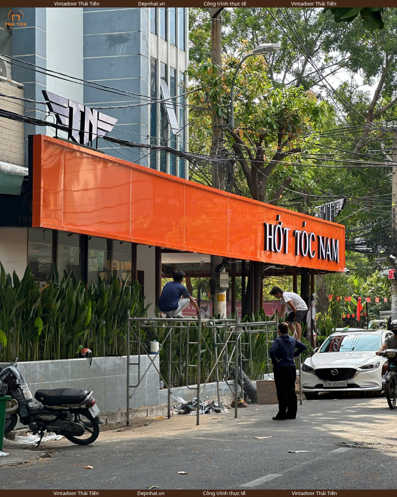 THI CÔNG NHÔM KÍNH XINGFA NÂU CÀ PHÊ – BARBER SHOP THANH NIÊN 6, GÒ VẤP - Ảnh 5