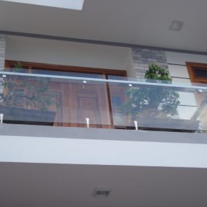 LAN CAN NHÔM KÍNH HIỆN ĐẠI
