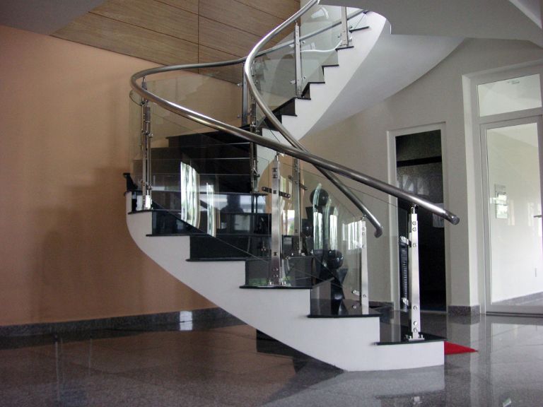 CẦU THANG KÍNH CƯỜNG LỰC UỐN CONG - Ảnh 5