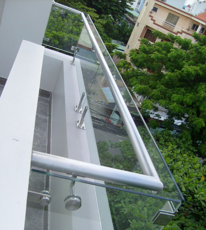 LAN CAN KÍNH CƯỜNG LỰC TRỤ INOX - Ảnh 2