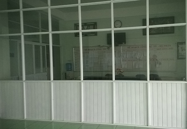 VÁCH NHÔM KÍNH NHÀ XƯỞNG - Ảnh 2
